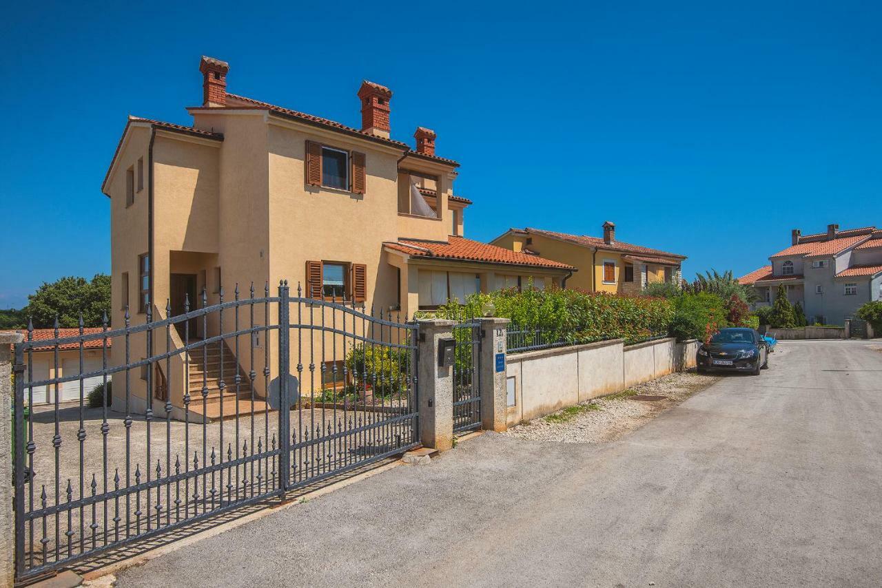 Apartments Buic Vinkuran Zewnętrze zdjęcie